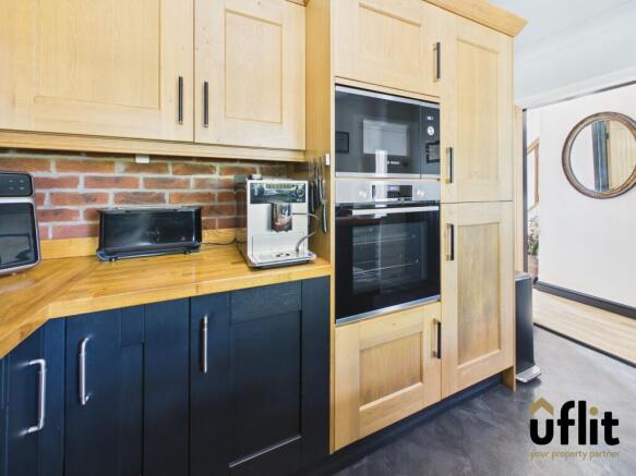 3 bed Semi-Detached for sale Image 5