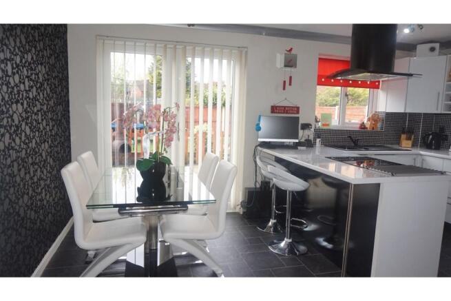 Kitchen / Diner