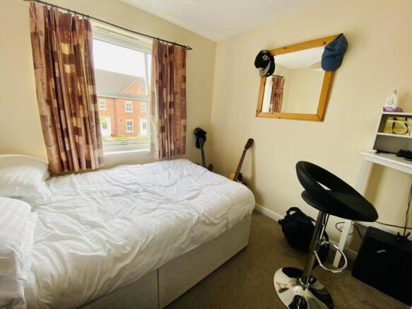 Bed2.jpg