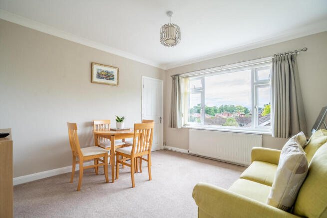 2 bed Apartment for sale Image 6
