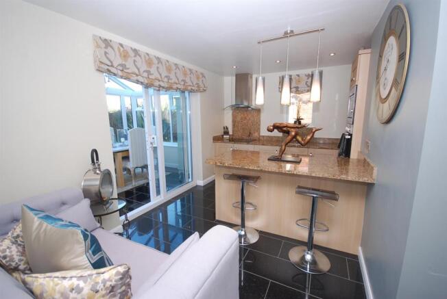 BREAKFAST KITCHEN