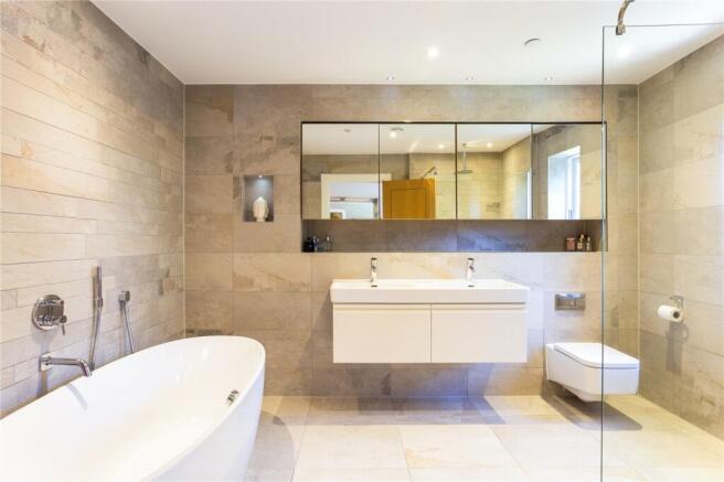 En Suite Bathroom