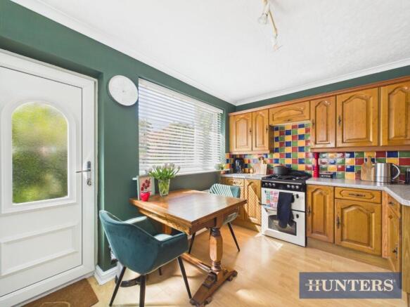 2 bed Semi-Detached Bungalow for sale Image 7