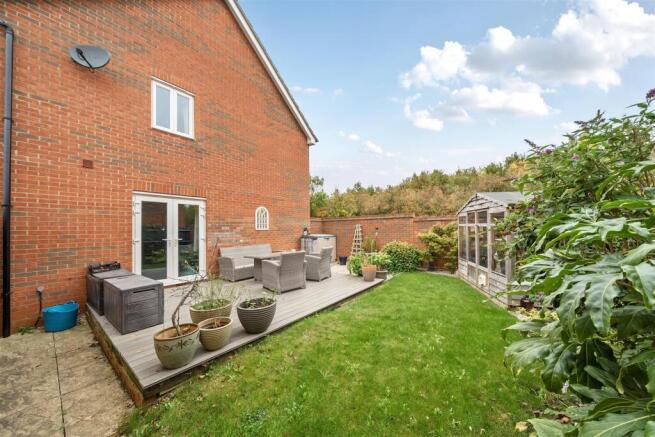 Appledine Way, Bedford photo 4