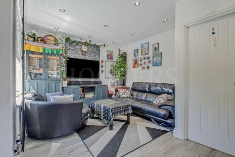 Braemar Avenue, London, NW10