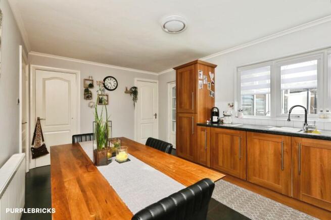 3 bed Terraced for sale Image 8