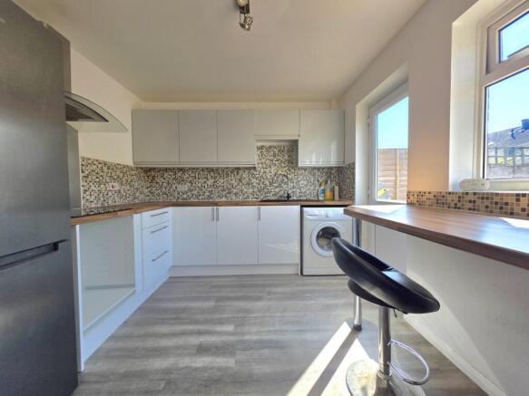 Fraser Close, Burnham-on-Sea, Somerset, TA8 photo 4