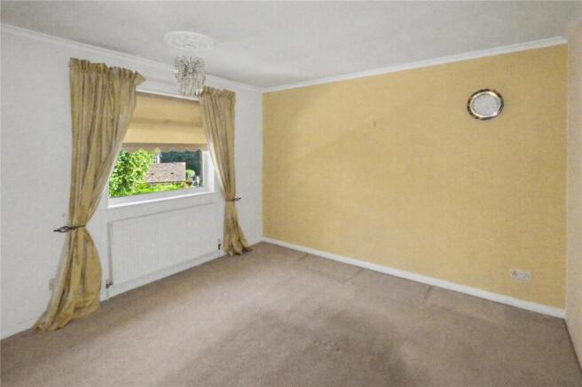 4 bed Semi-Detached for sale Image 8