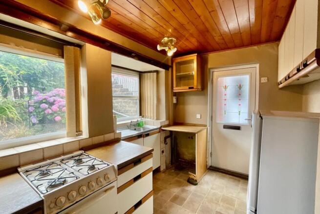 2 bed Semi-Detached for sale Image 8
