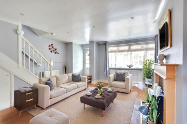 Lounge (VF)_1.jpeg