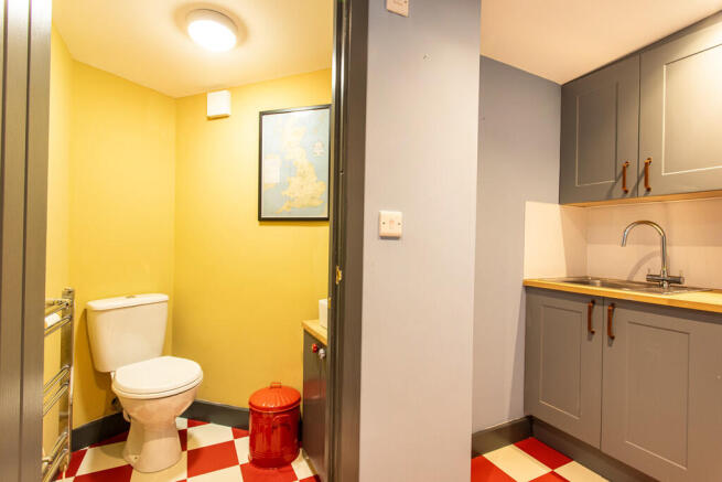 28 2 Alfred St 14...