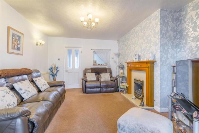 Lounge/Sitting Room