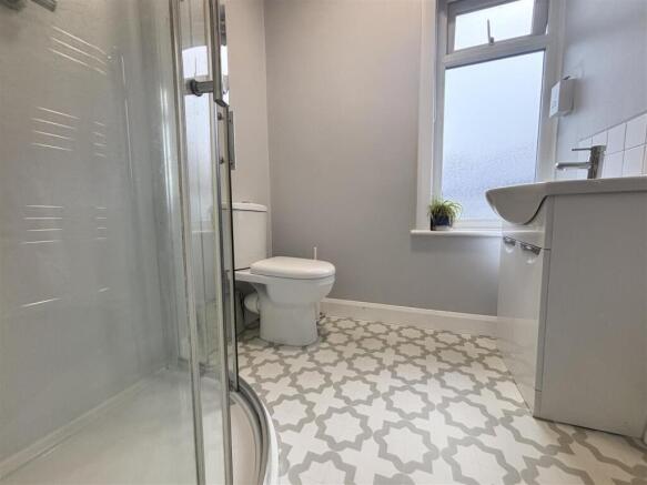 3 bed Terraced for sale Image 5