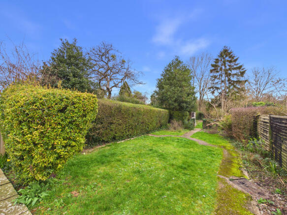 CAM01354G0-PR0673-STILL001