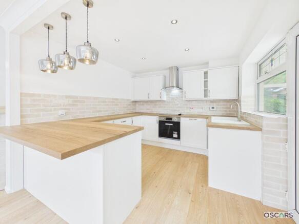 3 bed Detached Bungalow for sale Image 4