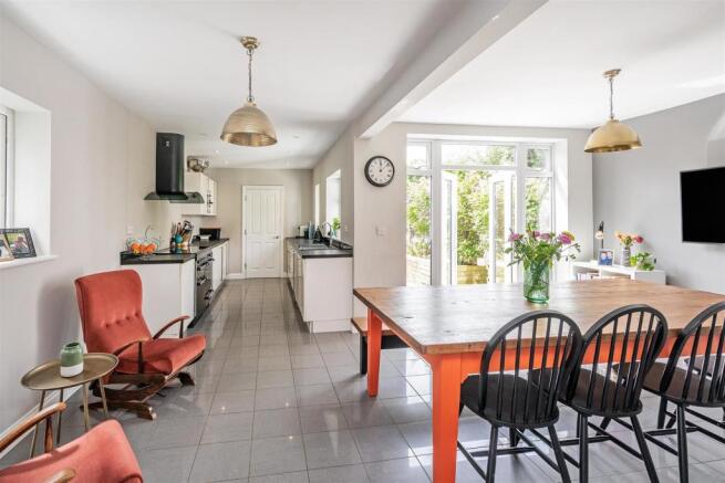 24 Arden Vale Road-3_lo.jpg
