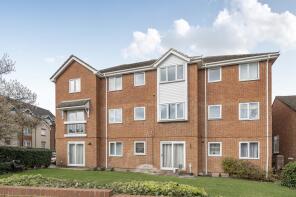 Flat 12, Sovereign Court, Willow Road, Aylesbury HP19 9NL