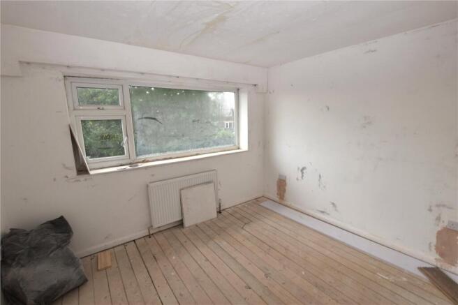 5 bed Semi-Detached for sale Image 7