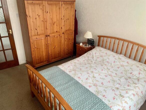 Bedroom 1..jpg