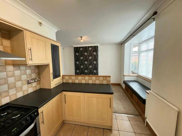 3 bed Semi-Detached for sale Image 12