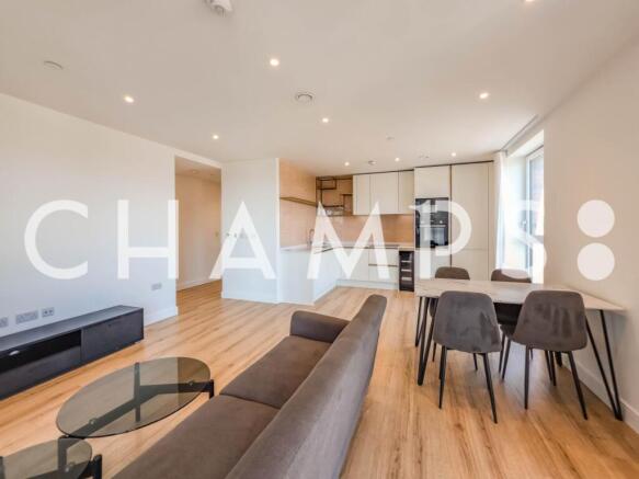 2 bed flat to rent Quay Walk, Wembley HA0