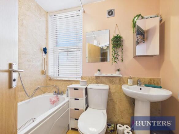 2 bed Apartment for sale Image 10