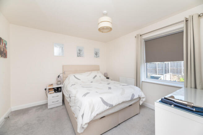 3 bed Semi-Detached for sale Image 8