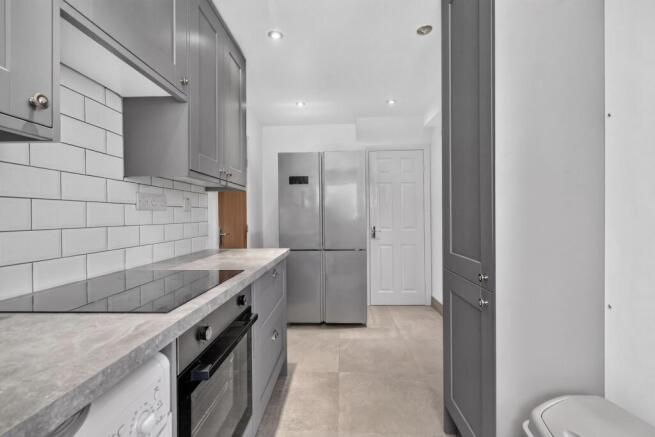 3 bed Detached for sale Image 6