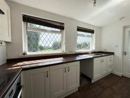 Cumberworth Lane, Cumberworth, Huddersfield, HD8 8PR