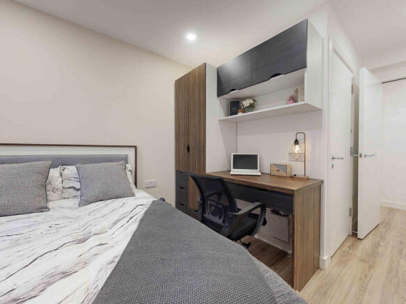 2 bed Flat to rent Image 12