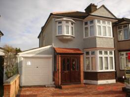 47, Stratton Drive, Barking IG11 9HD