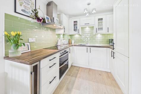 Gresley Lodge, Old North Road, Royston, Hertfordshire, SG8