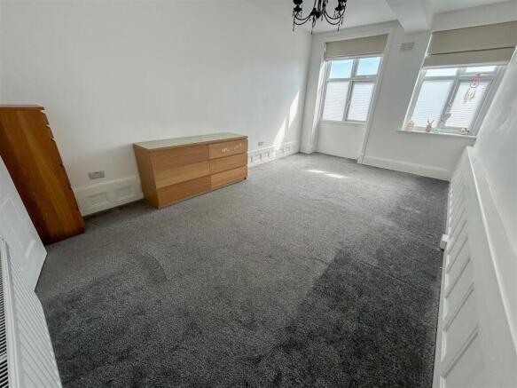 Holland House, Skelmersdale Road, East Clacton photo 4