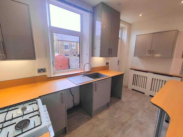 2 bed Terraced for sale Image 8
