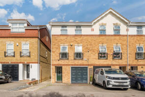 11, Clarendon Gate, Chertsey KT16 0GA