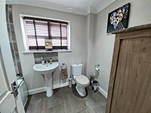 en suite bathroom