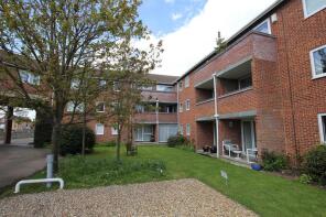 9, Fairlawns, Newmarket CB8 9JS