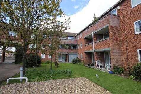 Fairlawns, Newmarket