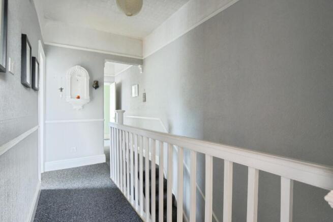3 bed Semi-Detached for sale Image 8