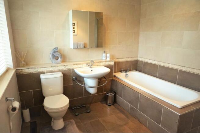 Master En-suite