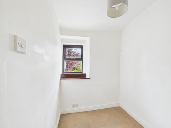 1 bed House for sale Image 9