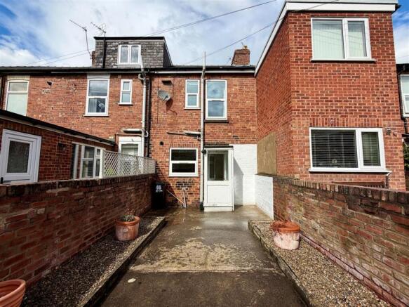 2 bed Terraced for sale Image 8