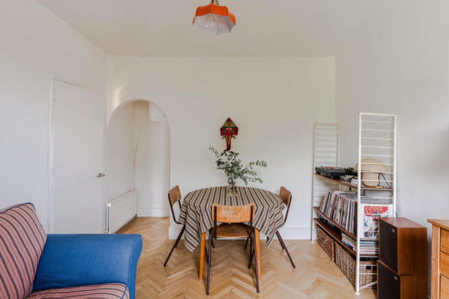 348644 - 4, 151 Gipsy Road-12.jpeg