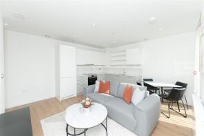 2404, Menara Point, Affinity View, Stratford, London E16 4EF