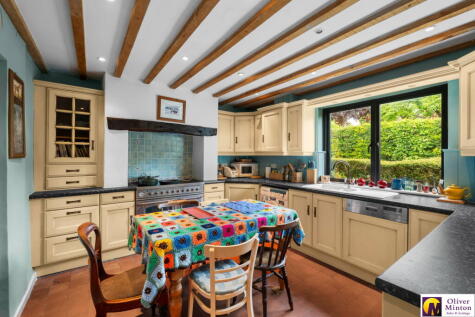 CHAIN FREE - Anstey Hall Cottages, Anstey, Nr Buntingford, Herts