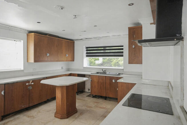 809a York Road, Leeds, LS14 6AA