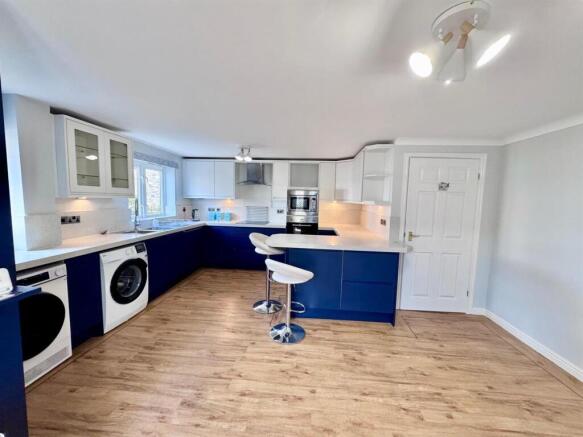 Meirion Drive, Conwy photo 5