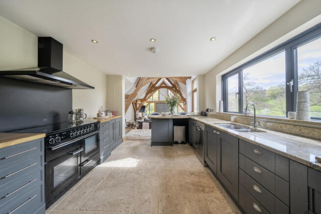 Kitchen / Breakfast Room