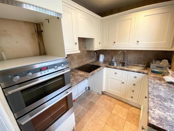 3 bed Semi-Detached for sale Image 4