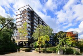 301, The Water Gardens, Burwood Place, London W2 2DQ